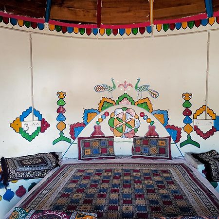 White Land Villagestay Dhordo Buitenkant foto