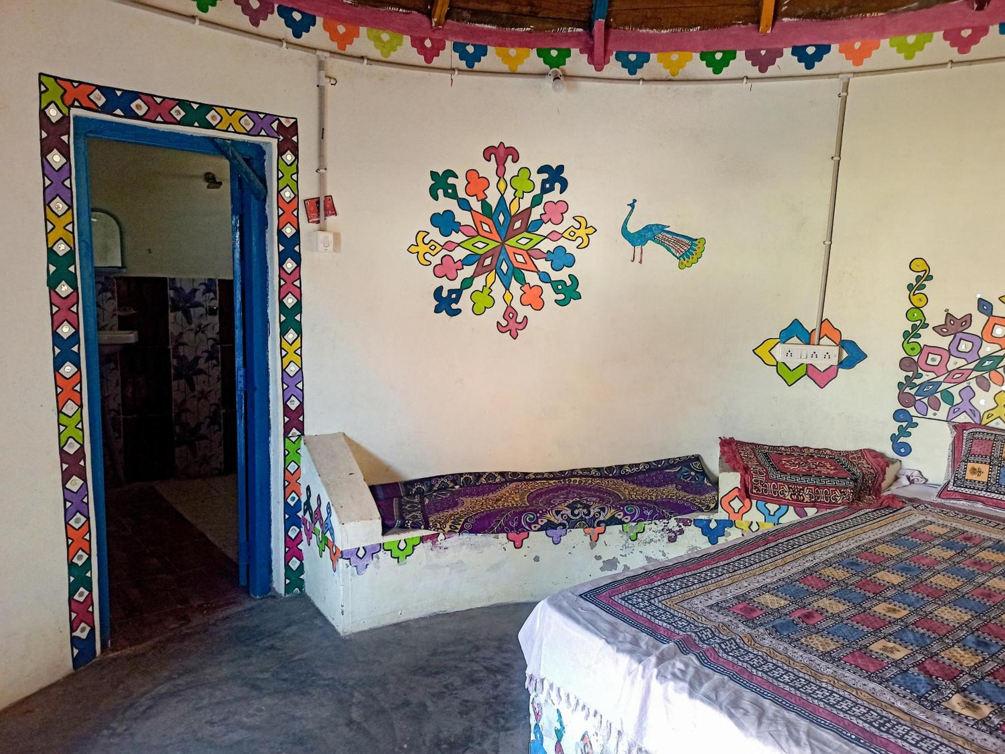 White Land Villagestay Dhordo Buitenkant foto