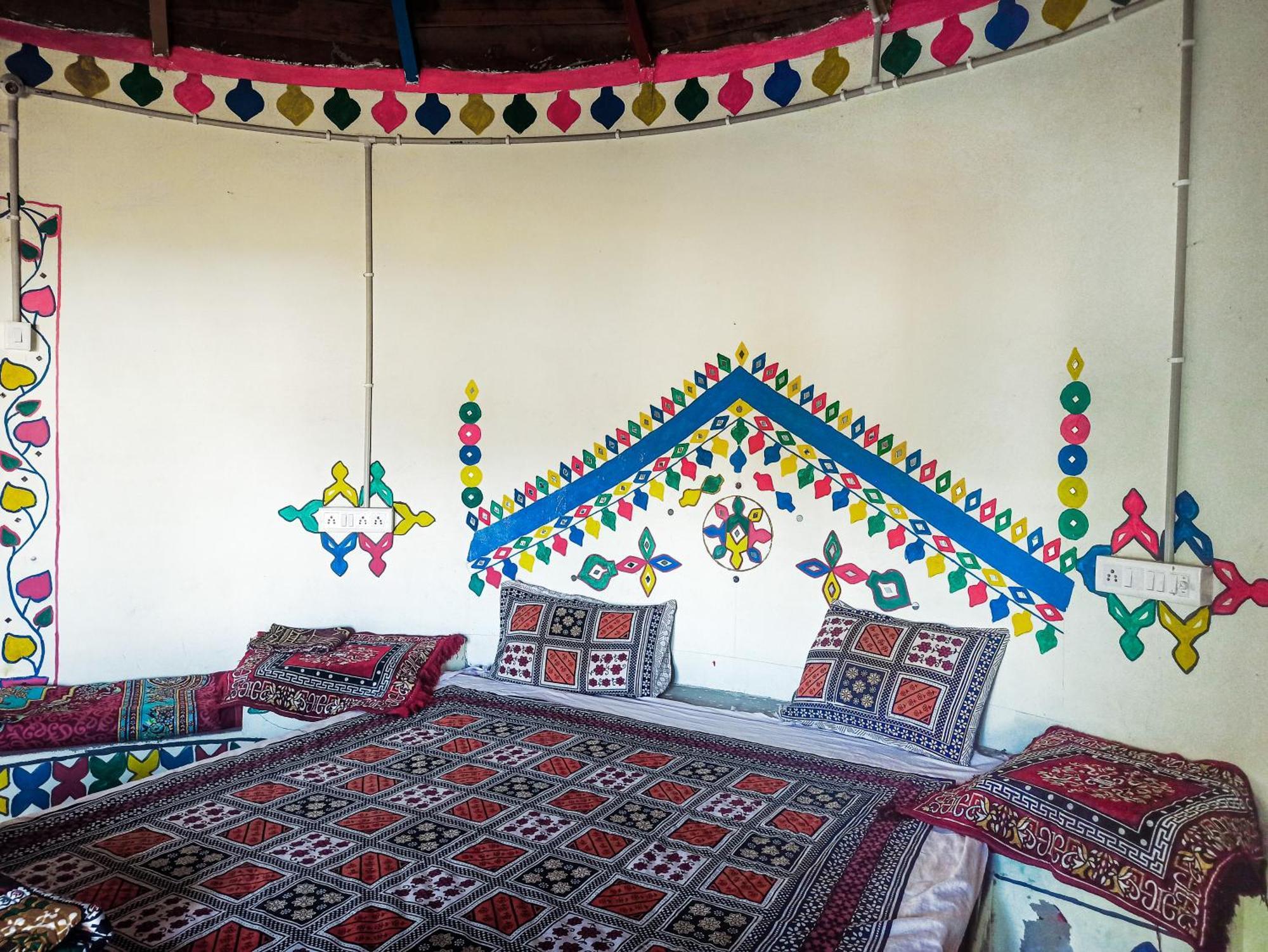 White Land Villagestay Dhordo Buitenkant foto