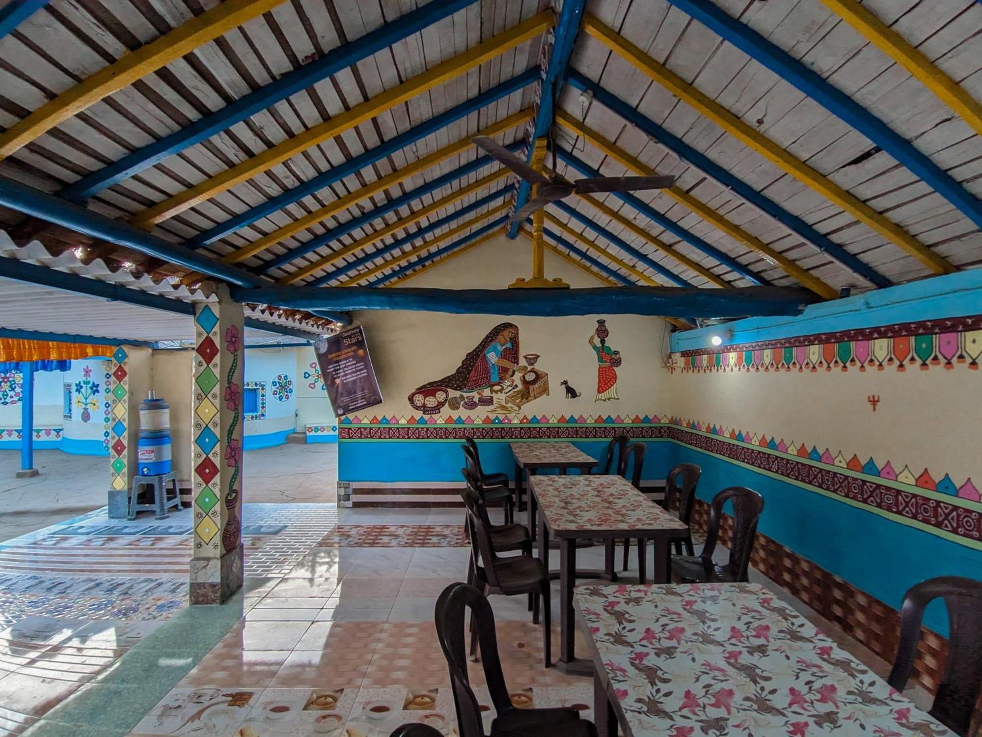 White Land Villagestay Dhordo Buitenkant foto