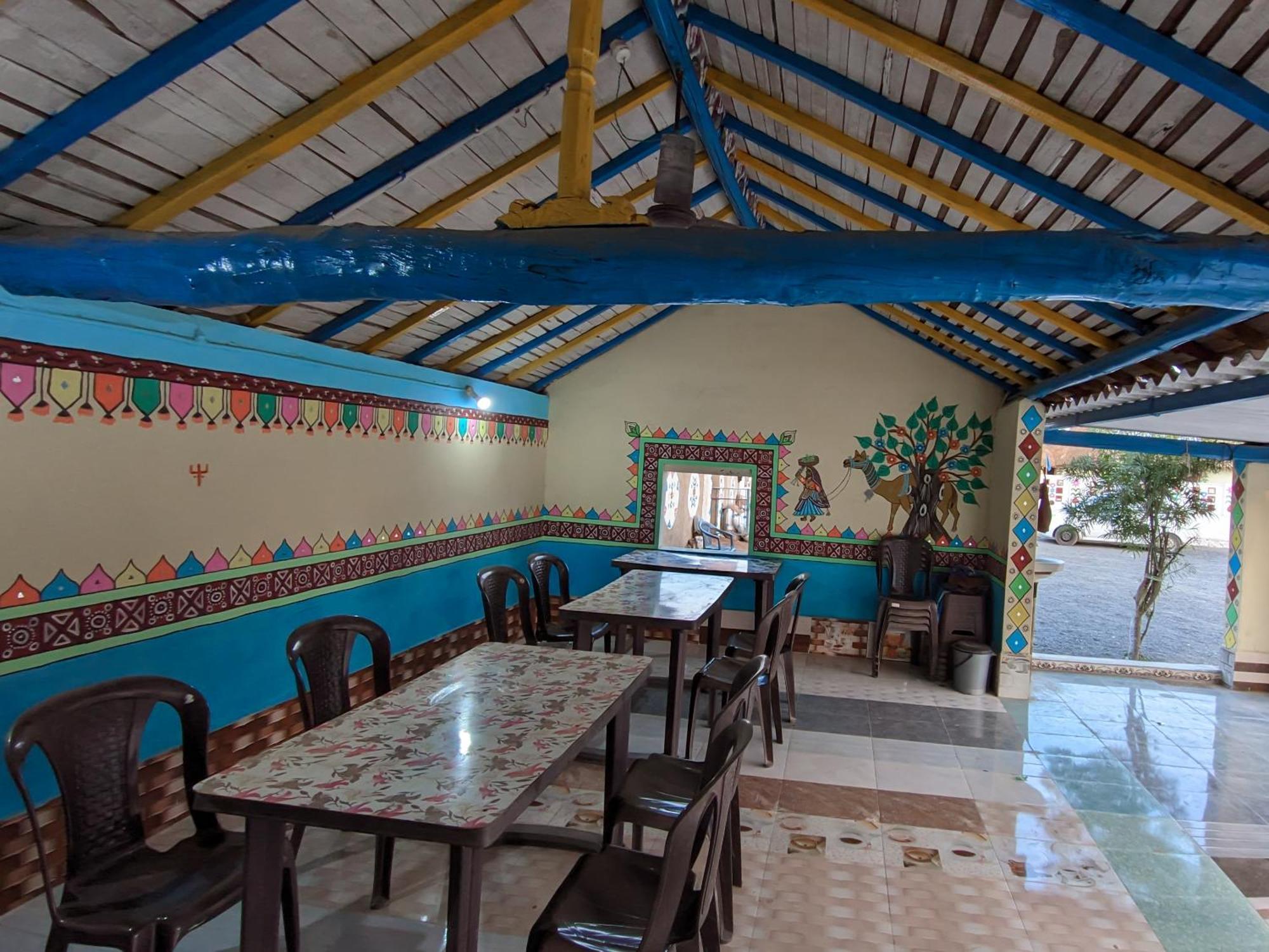 White Land Villagestay Dhordo Buitenkant foto
