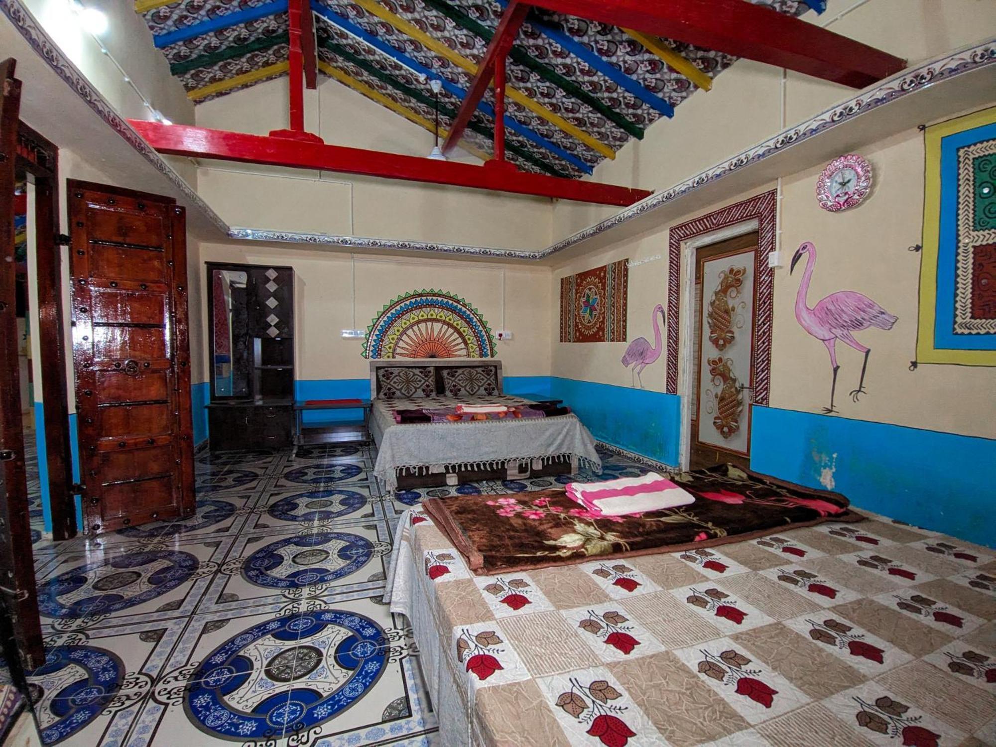 White Land Villagestay Dhordo Buitenkant foto